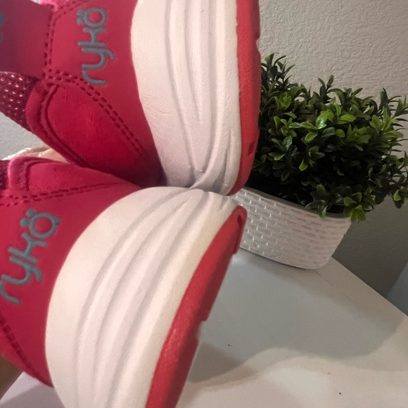 RYKA Slip on 7.5 - Picture 7 of 10